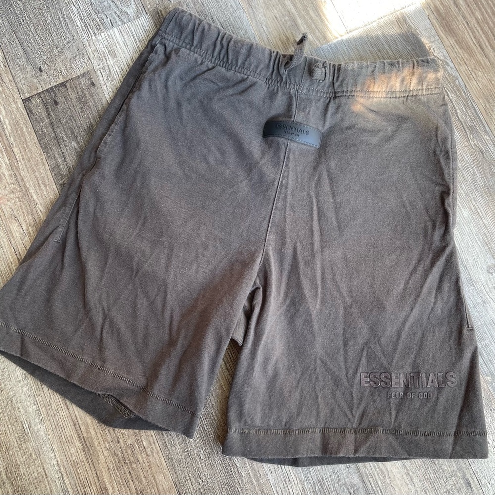ESSENTIALS fear of god shorts for kids